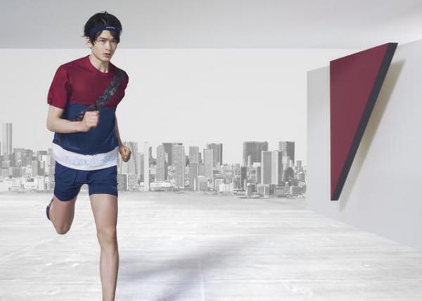 ナイキラボ最新の「GYAKUSOU」コレクション。伝統的配色と遊び心が調和した昇華転写パターン