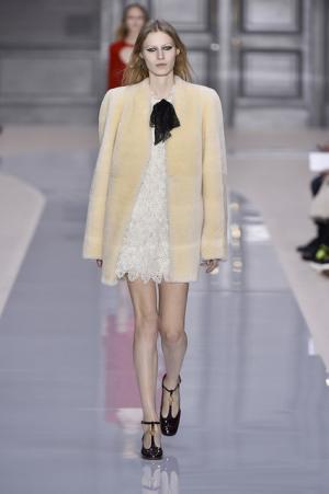 クレア・ワイト・ケラーによる最後のクロエ【2017-18秋冬ウィメンズ】