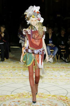 ヴィヴィアンもモデルとなった、アンドレアス・クロンターラー フォー ヴィヴィアン・ウエストウッドのショー【2017-18秋冬コレクション】