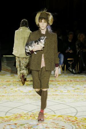 ヴィヴィアンもモデルとなった、アンドレアス・クロンターラー フォー ヴィヴィアン・ウエストウッドのショー【2017-18秋冬コレクション】