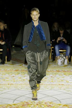 ヴィヴィアンもモデルとなった、アンドレアス・クロンターラー フォー ヴィヴィアン・ウエストウッドのショー【2017-18秋冬コレクション】