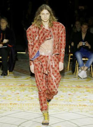 ヴィヴィアンもモデルとなった、アンドレアス・クロンターラー フォー ヴィヴィアン・ウエストウッドのショー【2017-18秋冬コレクション】