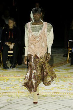 ヴィヴィアンもモデルとなった、アンドレアス・クロンターラー フォー ヴィヴィアン・ウエストウッドのショー【2017-18秋冬コレクション】