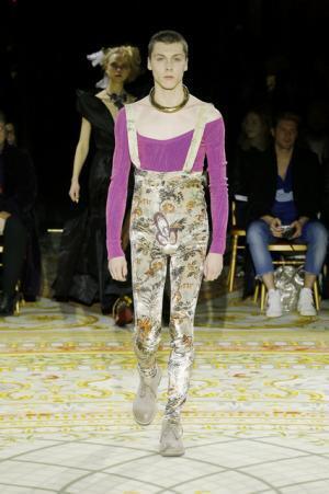 ヴィヴィアンもモデルとなった、アンドレアス・クロンターラー フォー ヴィヴィアン・ウエストウッドのショー【2017-18秋冬コレクション】