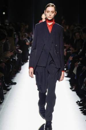 エルメス、画家キルヒナーの色彩に色づくメゾンのヘリテージ【2017-18秋冬ウィメンズ】