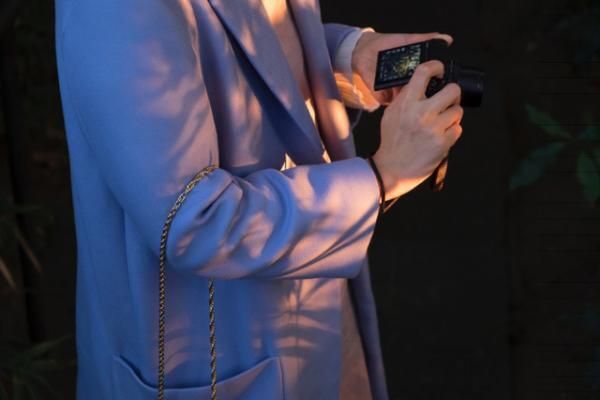 写真家・上田義彦に学んだ多摩美大生7名の卒業制作展「Shining in your eyes 2017」開催