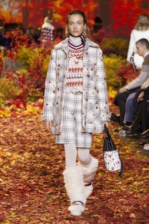 【ルック】モンクレール ガム・ルージュ2017-18秋冬コレクション