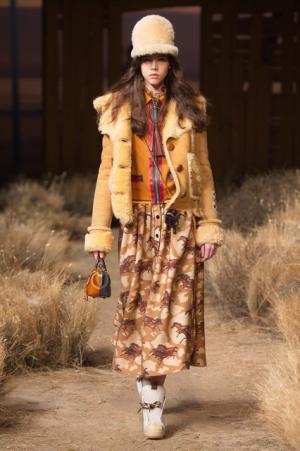 コーチ、メルティングポットのNYのユーモアや遊び心を添えて【2017年秋コレクション】