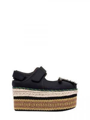 枠にとらわれずにこだわりを形にした特別なシューズがマルニから登場