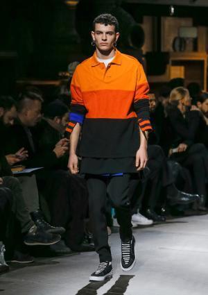 ジバンシィ バイ リカルド ティッシ、アメリカ西部の記憶から紡ぐ遊び心【2017-18秋冬メンズ】