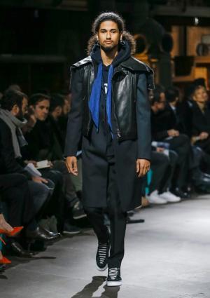 ジバンシィ バイ リカルド ティッシ、アメリカ西部の記憶から紡ぐ遊び心【2017-18秋冬メンズ】