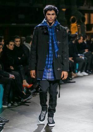 ジバンシィ バイ リカルド ティッシ、アメリカ西部の記憶から紡ぐ遊び心【2017-18秋冬メンズ】