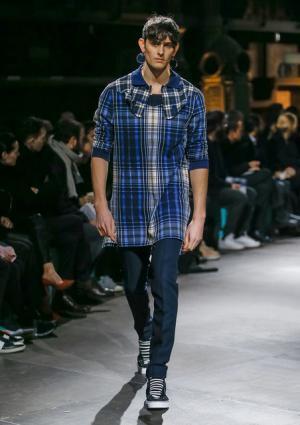 ジバンシィ バイ リカルド ティッシ、アメリカ西部の記憶から紡ぐ遊び心【2017-18秋冬メンズ】