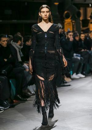 ジバンシィ バイ リカルド ティッシ、アメリカ西部の記憶から紡ぐ遊び心【2017-18秋冬メンズ】