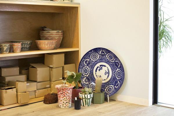 海を見渡す波佐見焼の器ショップ・ヘイアンドホー【福岡の旅】