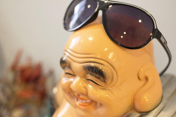 海を見渡す波佐見焼の器ショップ・ヘイアンドホー【福岡の旅】