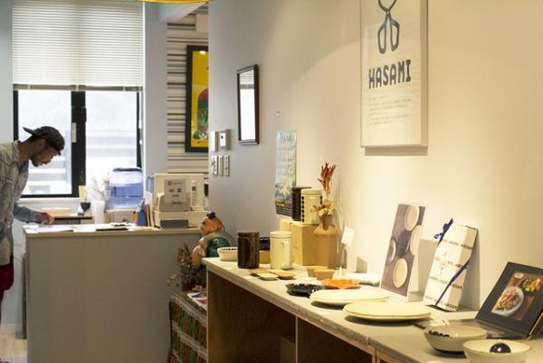 海を見渡す波佐見焼の器ショップ・ヘイアンドホー【福岡の旅】