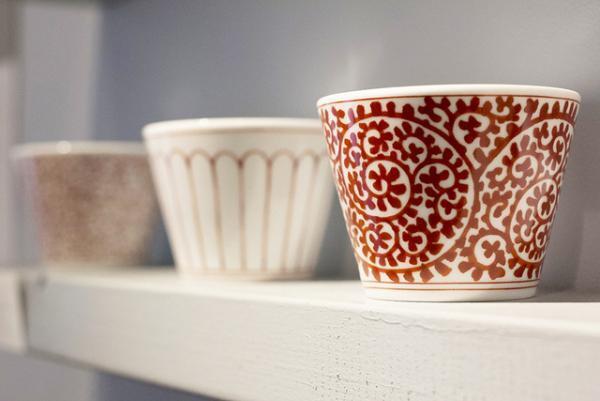 海を見渡す波佐見焼の器ショップ・ヘイアンドホー【福岡の旅】