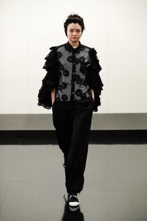 【ルック】トリコ・コム デ ギャルソン2017-18秋冬コレクション