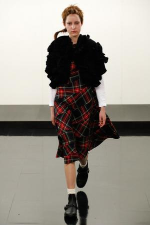 【ルック】トリコ・コム デ ギャルソン2017-18秋冬コレクション