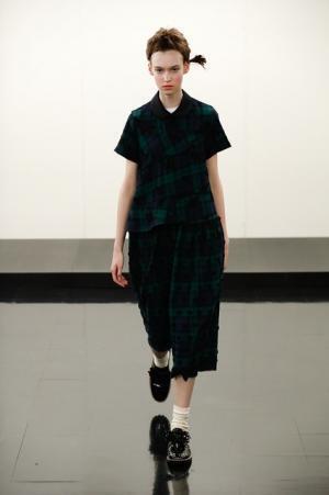 【ルック】トリコ・コム デ ギャルソン2017-18秋冬コレクション