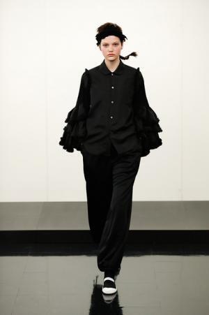 【ルック】トリコ・コム デ ギャルソン2017-18秋冬コレクション