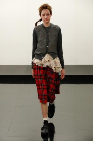 【ルック】トリコ・コム デ ギャルソン2017-18秋冬コレクション