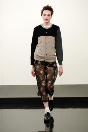 【ルック】トリコ・コム デ ギャルソン2017-18秋冬コレクション