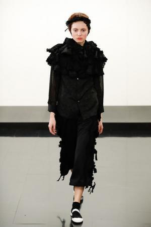 【ルック】トリコ・コム デ ギャルソン2017-18秋冬コレクション