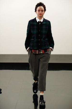 【ルック】トリコ・コム デ ギャルソン2017-18秋冬コレクション