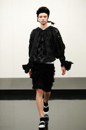 【ルック】トリコ・コム デ ギャルソン2017-18秋冬コレクション