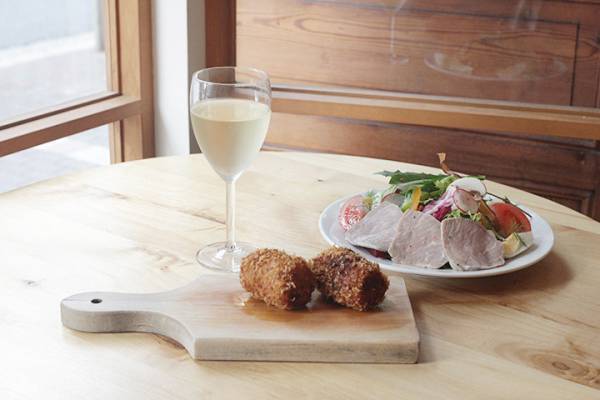 コロッケ愛から生まれた“変わり種コロッケ”にリピーターが続出！京都「西冨家コロッケ店」へ【京都の旅】