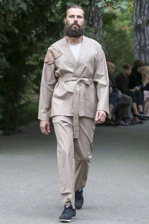 時代のムードとマッチする、ウクライナの“明と暗”【ウクライナファッションウィーク2/2】