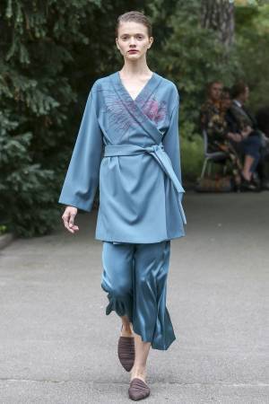 時代のムードとマッチする、ウクライナの“明と暗”【ウクライナファッションウィーク2/2】