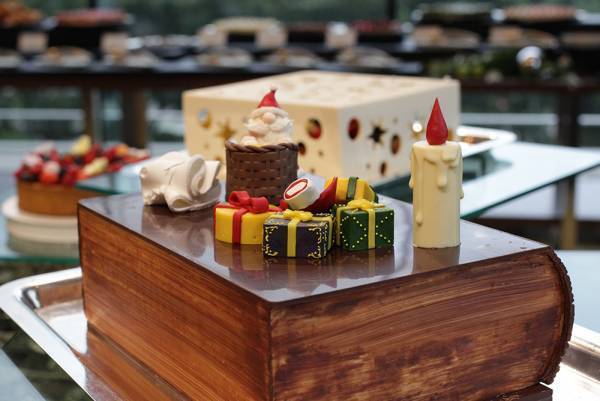パレスホテル東京が2017年のクリスマスケーキを発表！今年限定のケーキ&amp;シュトーレンは？