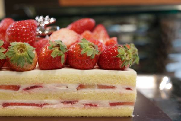 パレスホテル東京が2017年のクリスマスケーキを発表！今年限定のケーキ&amp;シュトーレンは？