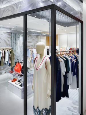 エムエム6 メゾン マルジェラがギンザ シックスに全コレクションがそろう新店をオープン