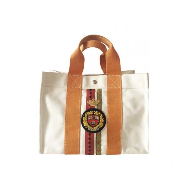 アーティストのディラン・リューとリボブによるエキシビションがパスザバトン表参道店で開催