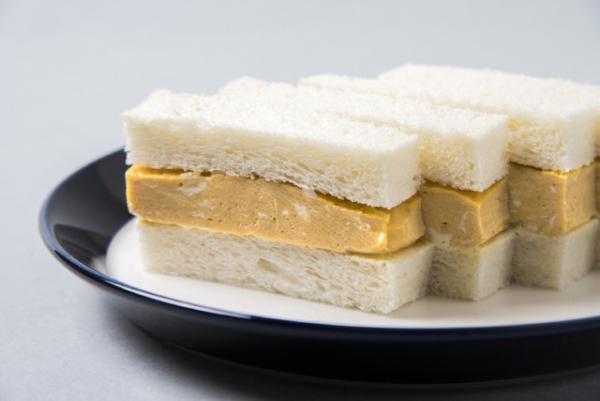 アイス×ラングドシャのサンドやエッグベネディクトなど、東京カンパネラが初のカフェをオープン