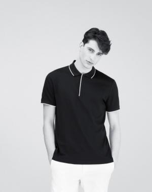 ユニクロ×セオリーから3型のポロシャツ。ファッション性と、速乾性に優れたメンズコレクション