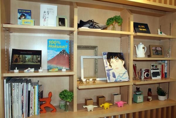 朝食にデザートやお酒、フィットネスまで楽しめる。アシックスの新施設が隅田川沿いにオープン