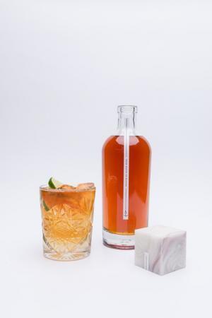 海に捨てられたコカコーラが生まれ変わる？オランダ・アムス発、“お酒を飲んで海をキレイに”プロジェクト