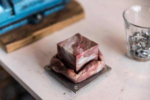 海に捨てられたコカコーラが生まれ変わる？オランダ・アムス発、“お酒を飲んで海をキレイに”プロジェクト