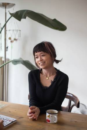 パリの多国籍な食文化に触発される、画家・イラストレーター田中麻記子が創造する世界【INTERVIEW】