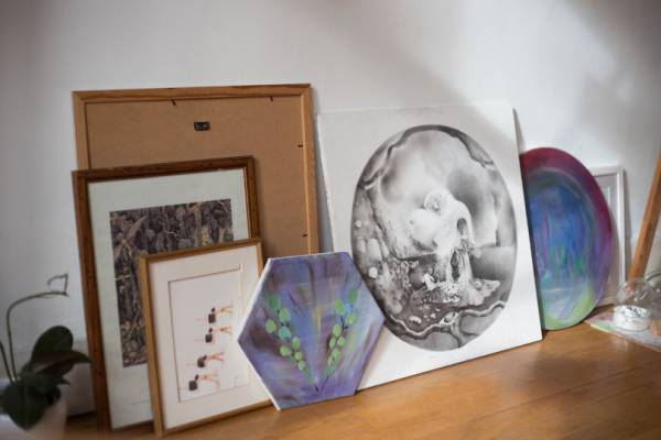 パリの多国籍な食文化に触発される、画家・イラストレーター田中麻記子が創造する世界【INTERVIEW】