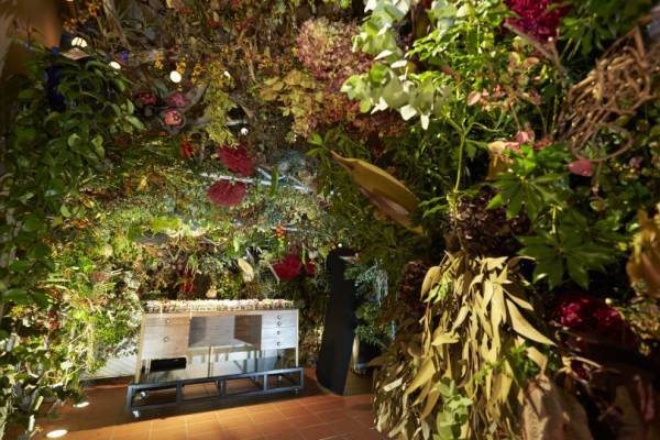 サカナクション、山口一郎の音のない新曲が初披露! 中目黒高架下パビリオンで「MEET@ART」開催