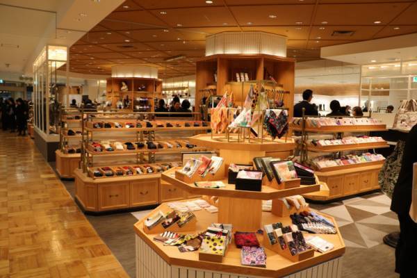 三越恵比寿店1階フロアがリフレッシュ!  「上質な日常を彩るもの」をテーマにした7つのゾーン