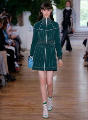 ヴァレンティノ、ヒップホップの起源からワードローブの境界線を越えて【2018年クルーズ】