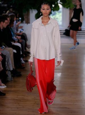 ヴァレンティノ、ヒップホップの起源からワードローブの境界線を越えて【2018年クルーズ】