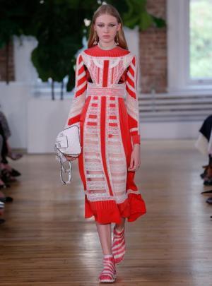 ヴァレンティノ、ヒップホップの起源からワードローブの境界線を越えて【2018年クルーズ】